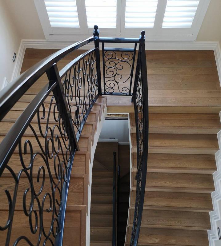 5 Bedroom Property for Sale in Sir Lowrys Pass Village Western Cape